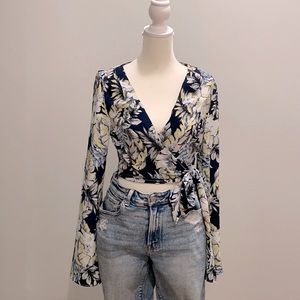 Floral Long sleeved Crop Top